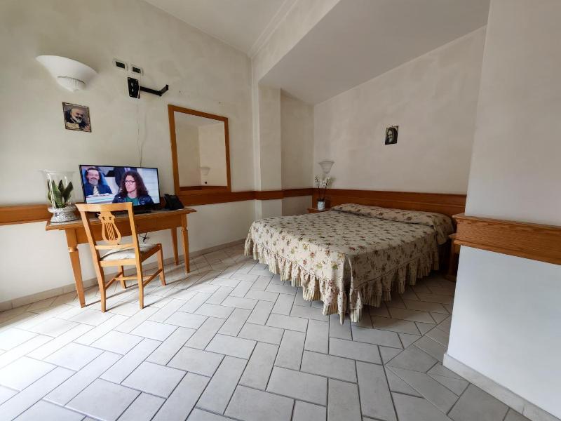 Hotel Pace image