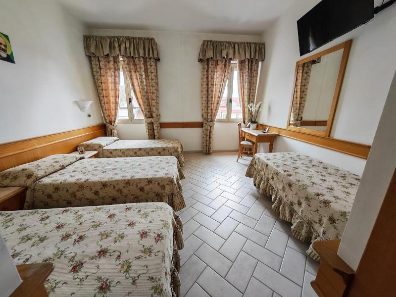 Hotel Pace image