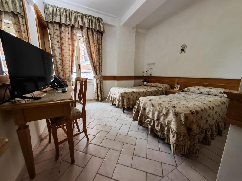 Hotel Pace image