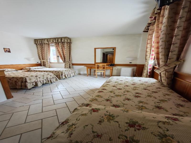 Hotel Pace image