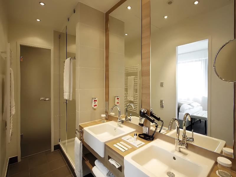 Hotel Berlin Alexanderplatz by Leonardo Hotels image