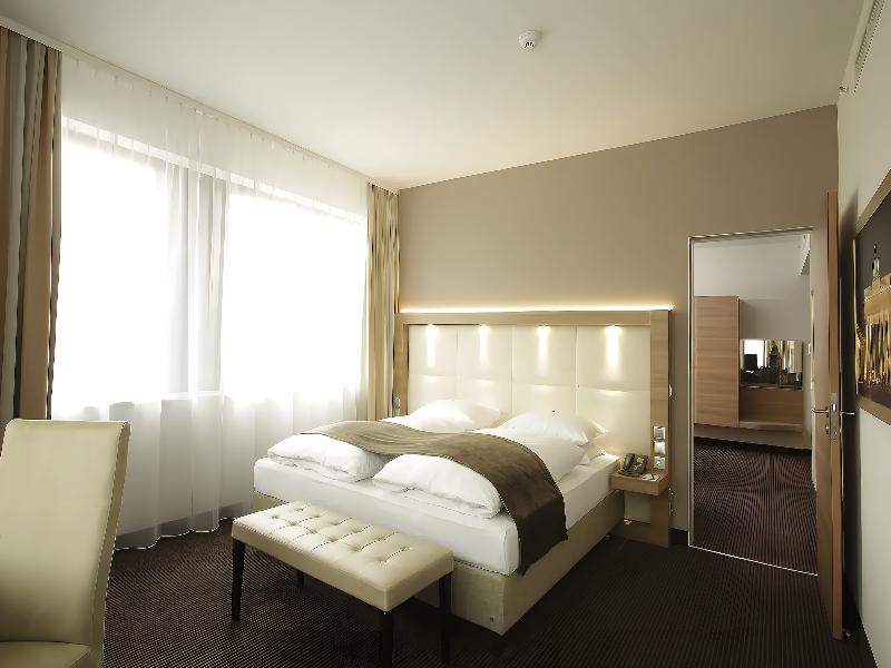 Hotel Berlin Alexanderplatz by Leonardo Hotels image