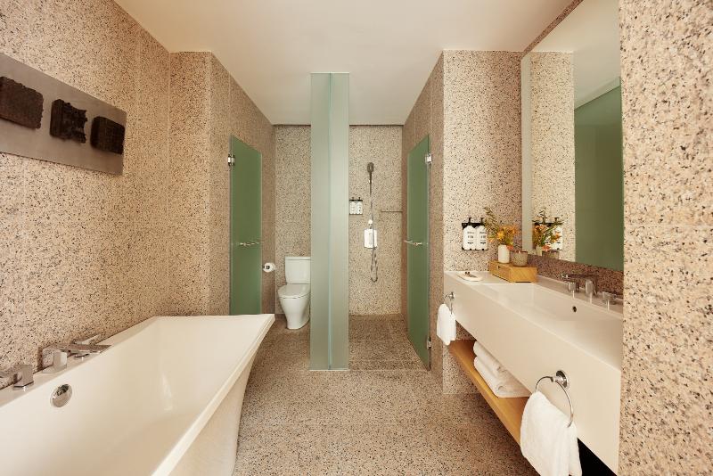 Oasia Resort Sentosa by Far East Hospitality image
