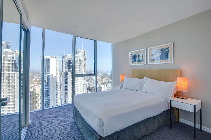 Hilton Surfers Paradise Hotel & Residences image