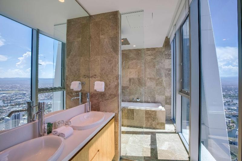 Hilton Surfers Paradise Hotel & Residences image