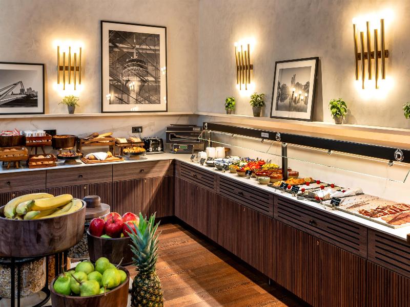 Radisson Blu Media Harbour Hotel image