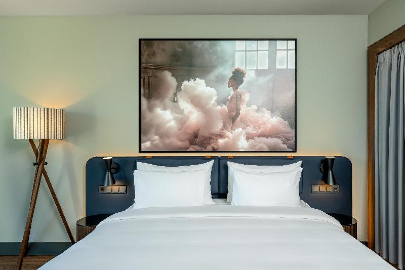 Radisson Blu Media Harbour Hotel image