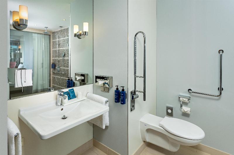 Radisson Blu Media Harbour Hotel image