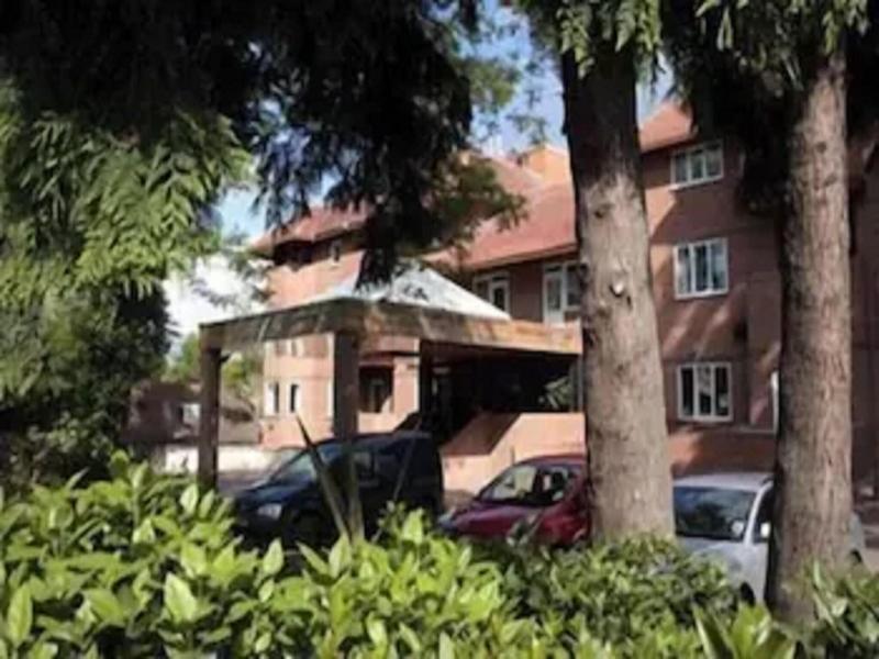 Parkside International Hotel image