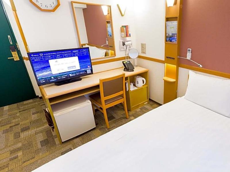 Toyoko Inn Kobe Minatogawa Koen image