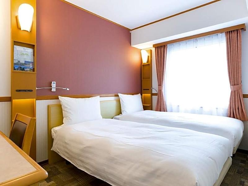 Toyoko Inn Kobe Minatogawa Koen image