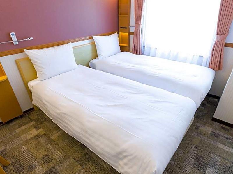 Toyoko Inn Kobe Minatogawa Koen image