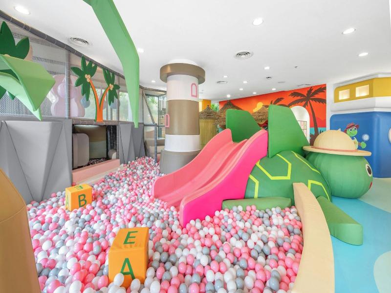 Marriott's Phuket Beach Club image