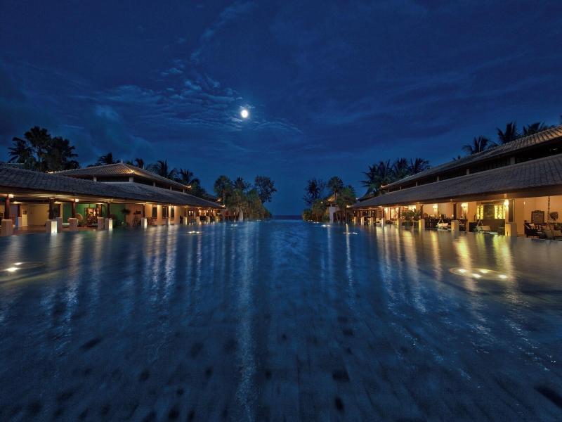 Marriott's Phuket Beach Club image