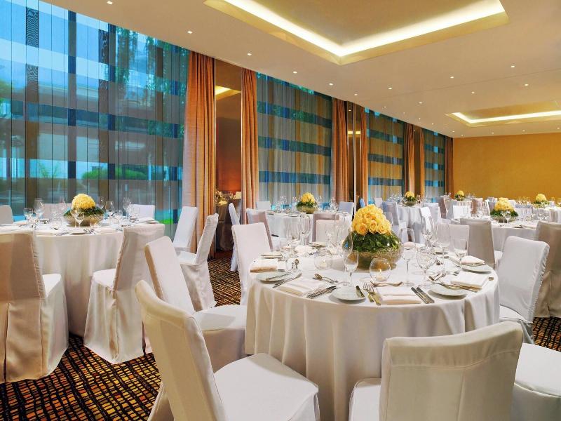 Sheraton Essen Hotel image