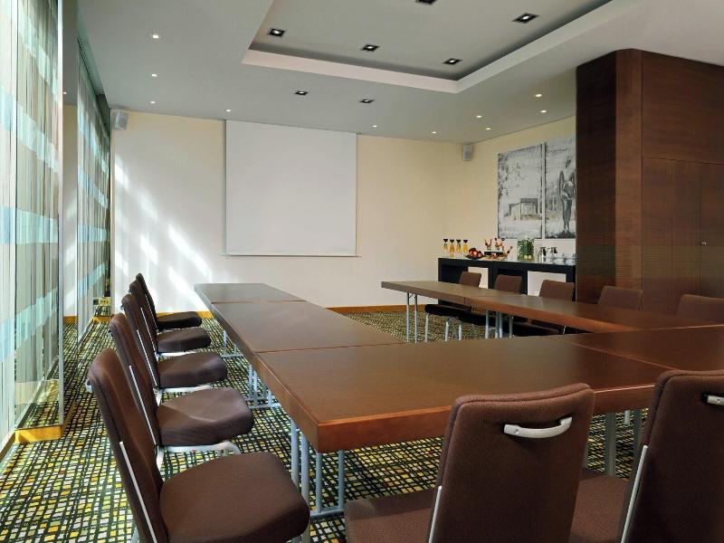 Sheraton Essen Hotel image