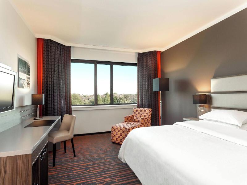 Sheraton Essen Hotel image
