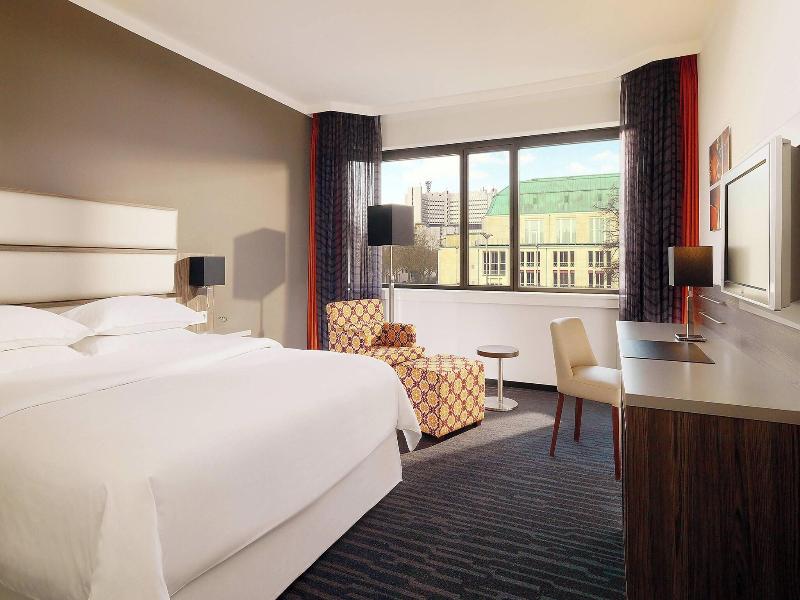Sheraton Essen Hotel image