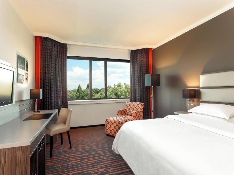 Sheraton Essen Hotel image