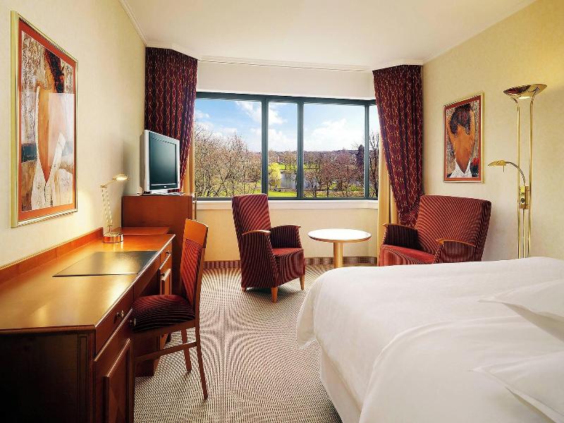 Sheraton Essen Hotel image