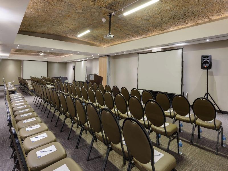 Protea Hotel Cape Town Durbanville image