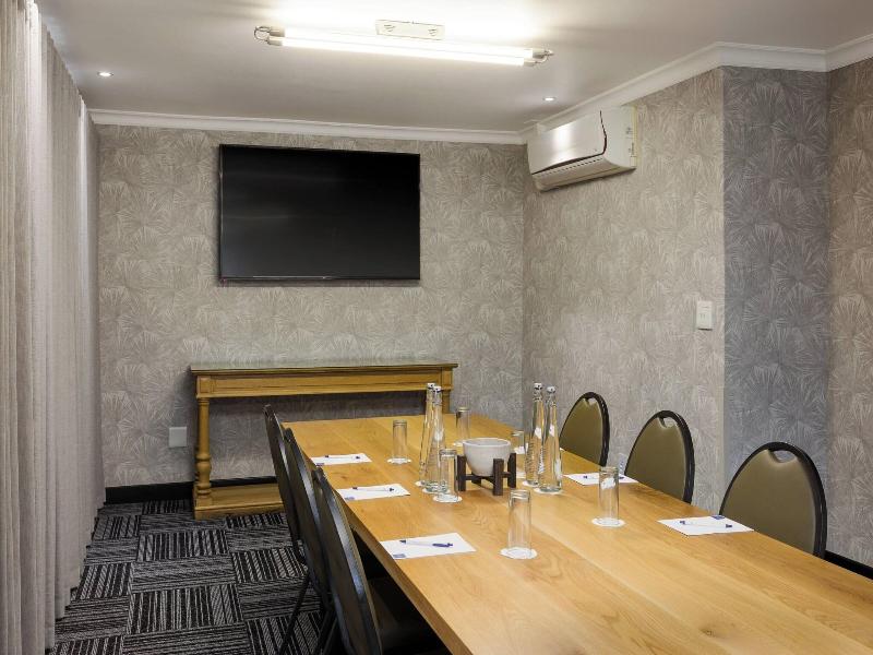 Protea Hotel Cape Town Durbanville image
