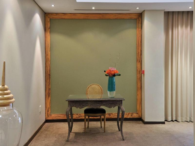 Protea Hotel Cape Town Durbanville image