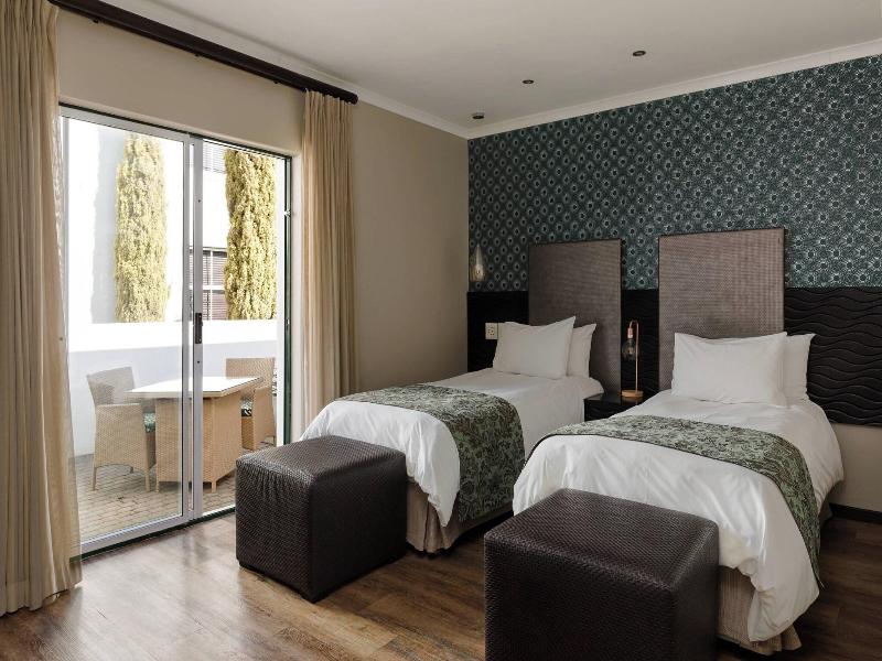 Protea Hotel Cape Town Durbanville image