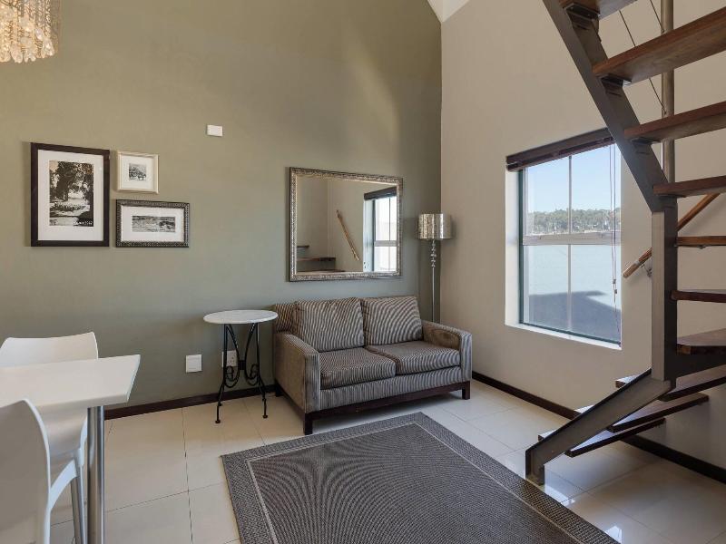 Protea Hotel Cape Town Durbanville image