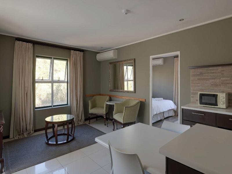 Protea Hotel Cape Town Durbanville image