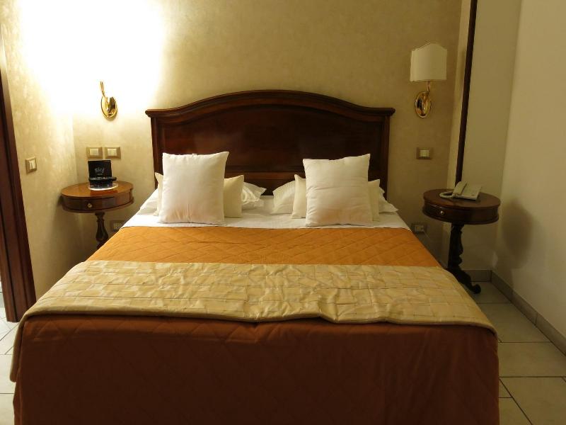 Andris Hotel image