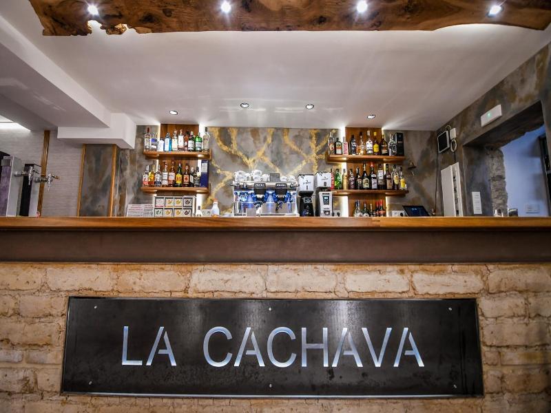 La Cachava image