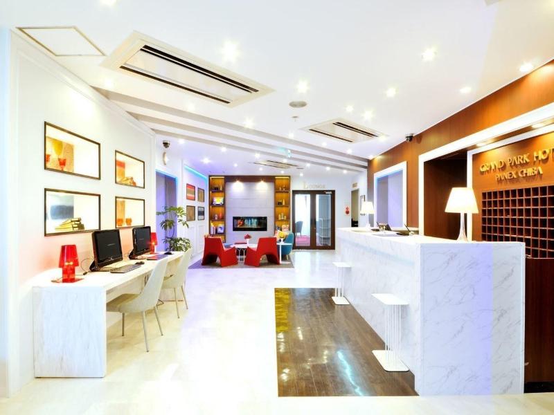 Grand Park Hotel Panex Chiba image