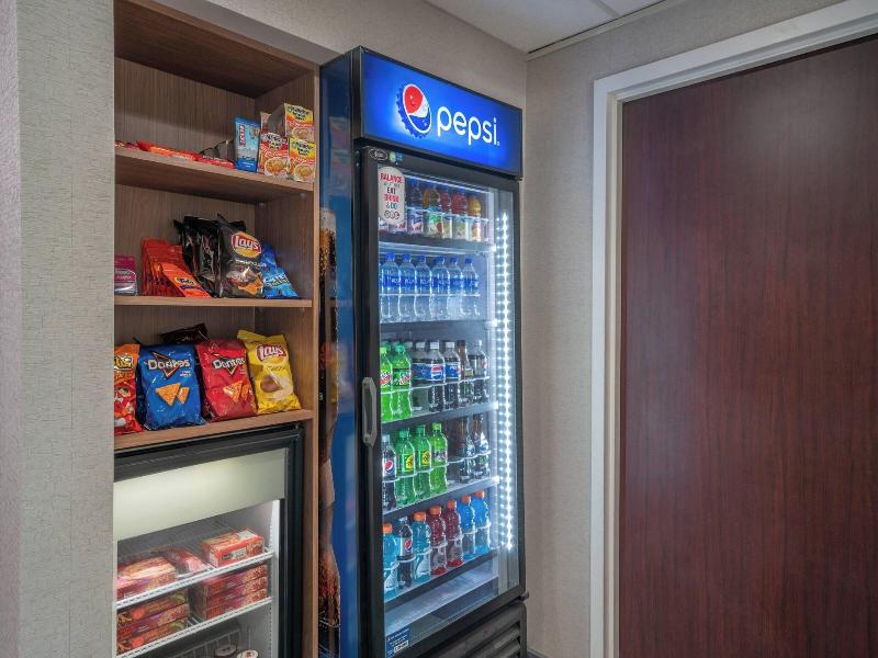 Fairfield Inn & Suites Memphis I-240 & Perkins