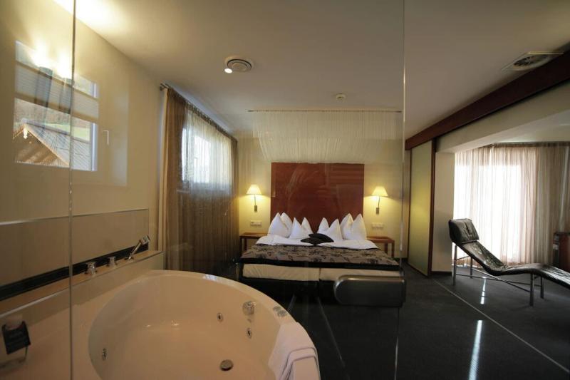 Romantik Hotel Im Weissen Roessl image