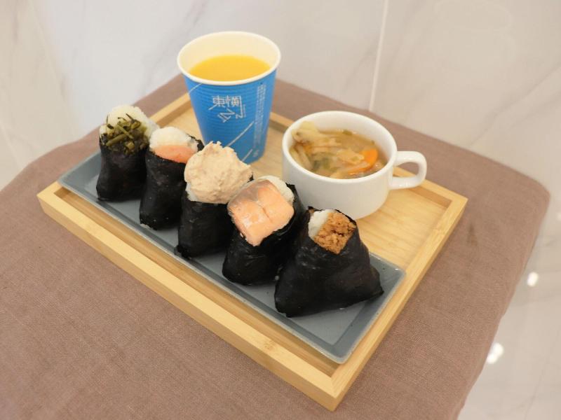 Toyoko Inn Tokyo Haneda Kuko Nº1 image