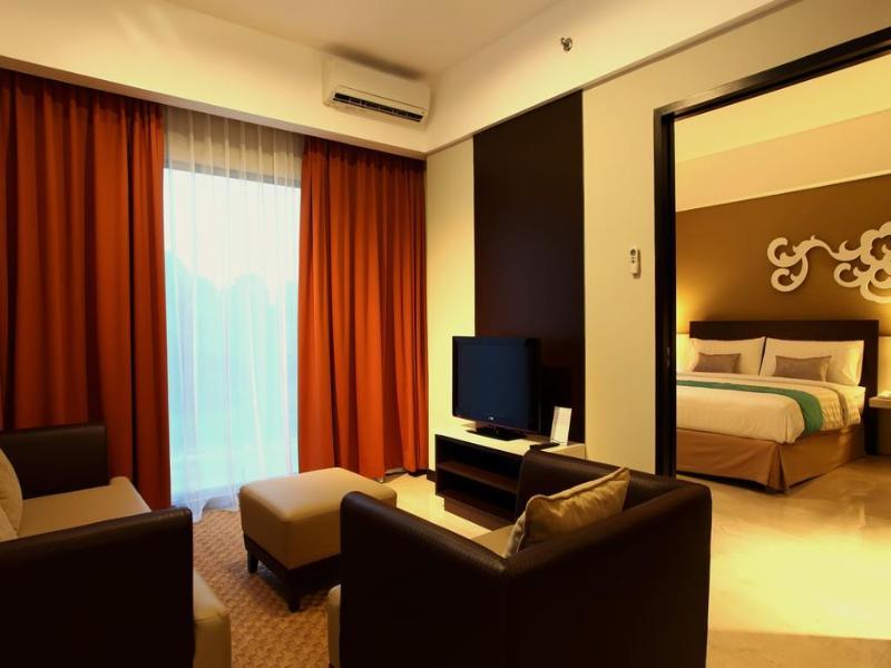 Soll Marina Hotel & Conference Centre Bangka image