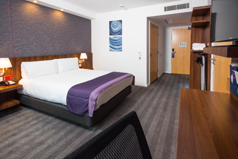 Holiday Inn Express Lincoln City Centre image