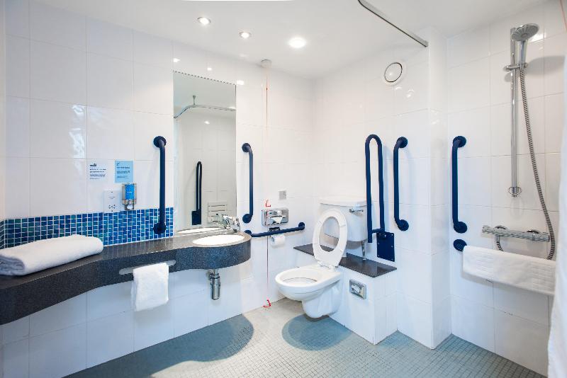Holiday Inn Express Lincoln City Centre image