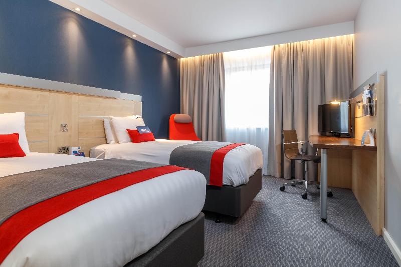 Holiday Inn Express Birmingham photo 17
