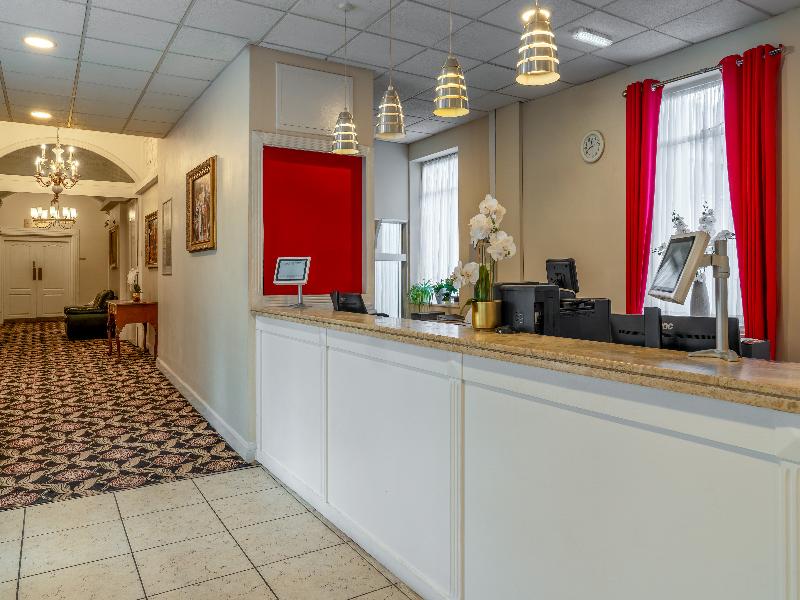 Heathlands Hotel image