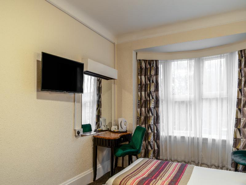Heathlands Hotel image