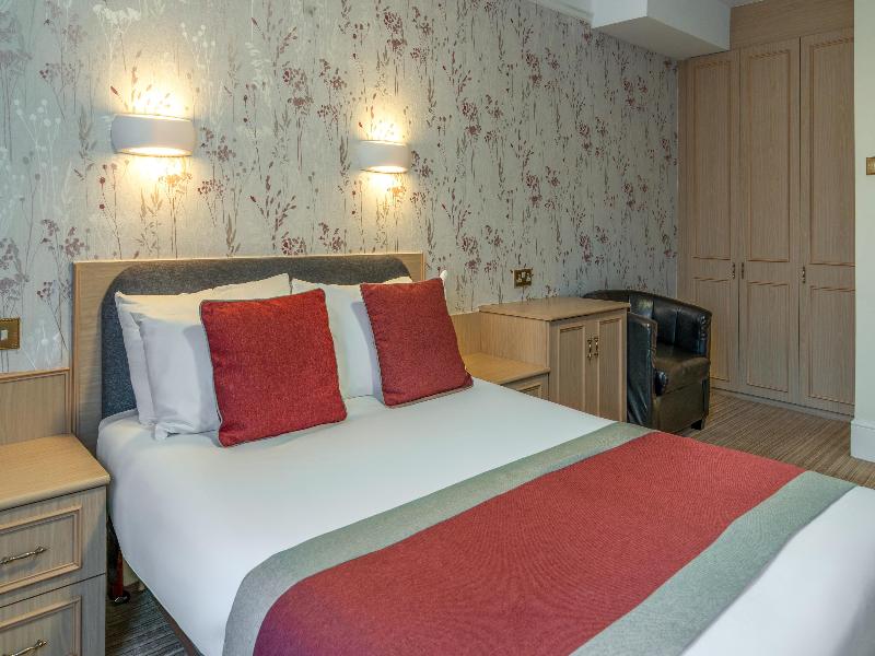 Heathlands Hotel image