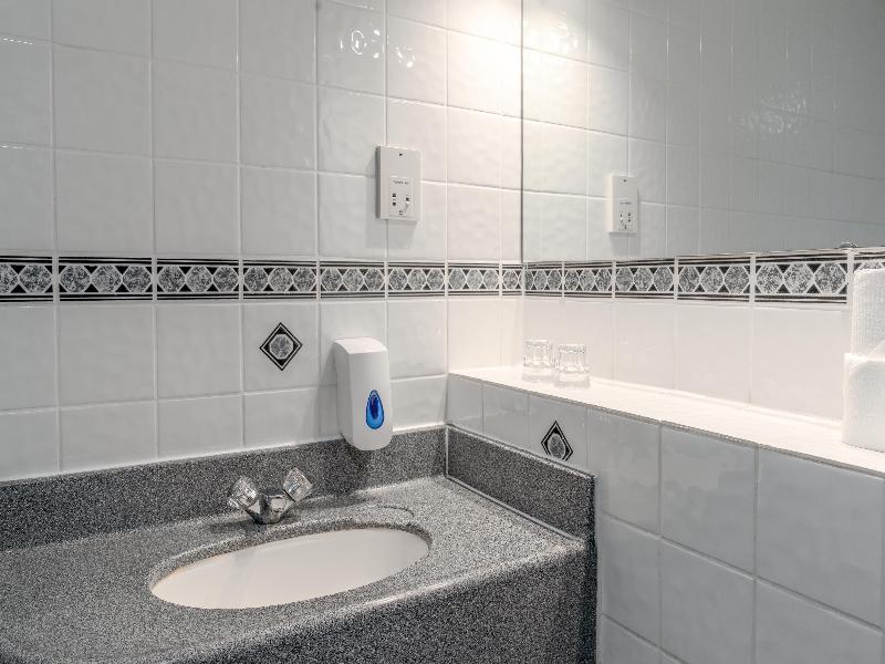 Heathlands Hotel image