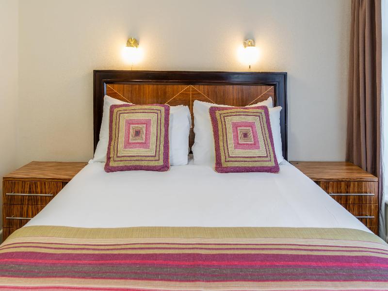 Heathlands Hotel image