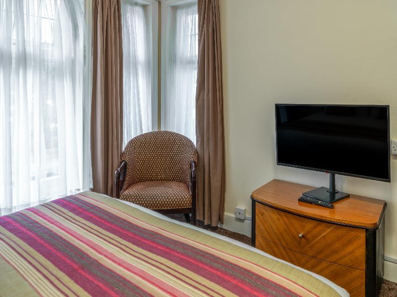 Heathlands Hotel image