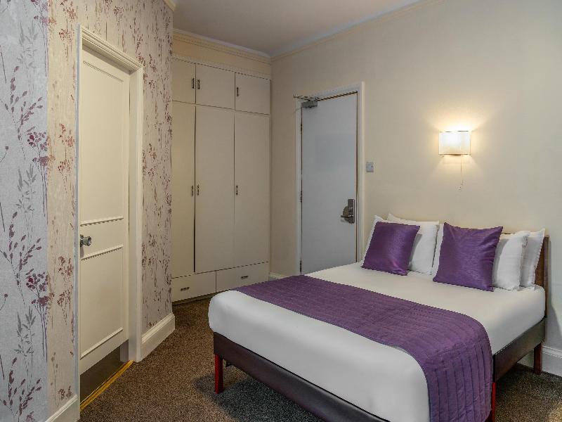 Heathlands Hotel image