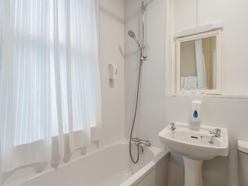 Heathlands Hotel image