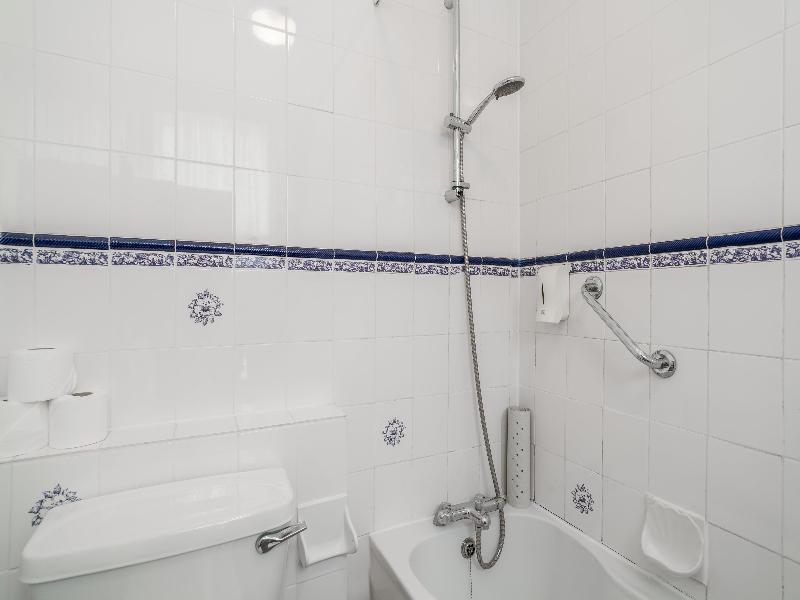 Heathlands Hotel image