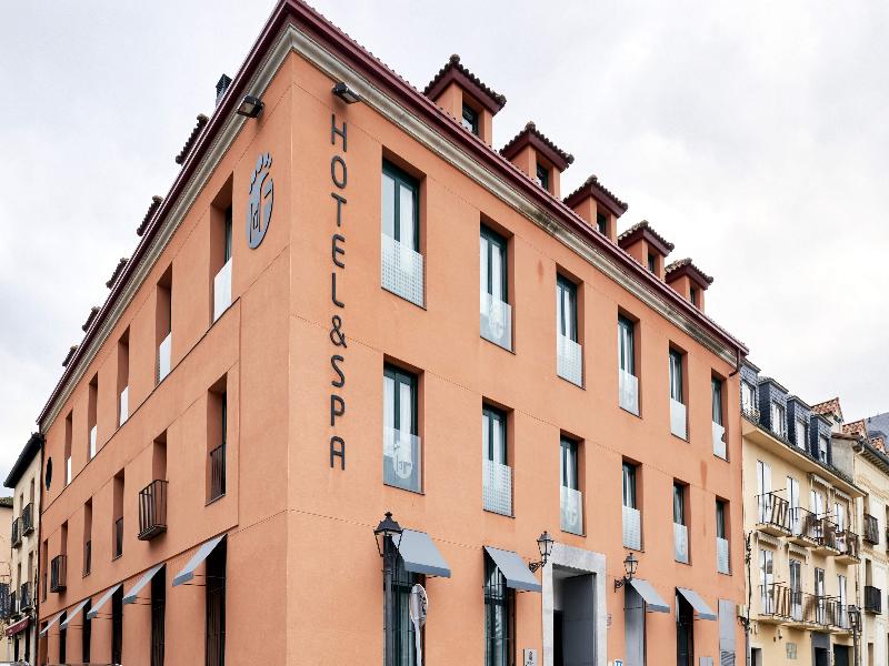Hotel AR Isabel De Farnesio image